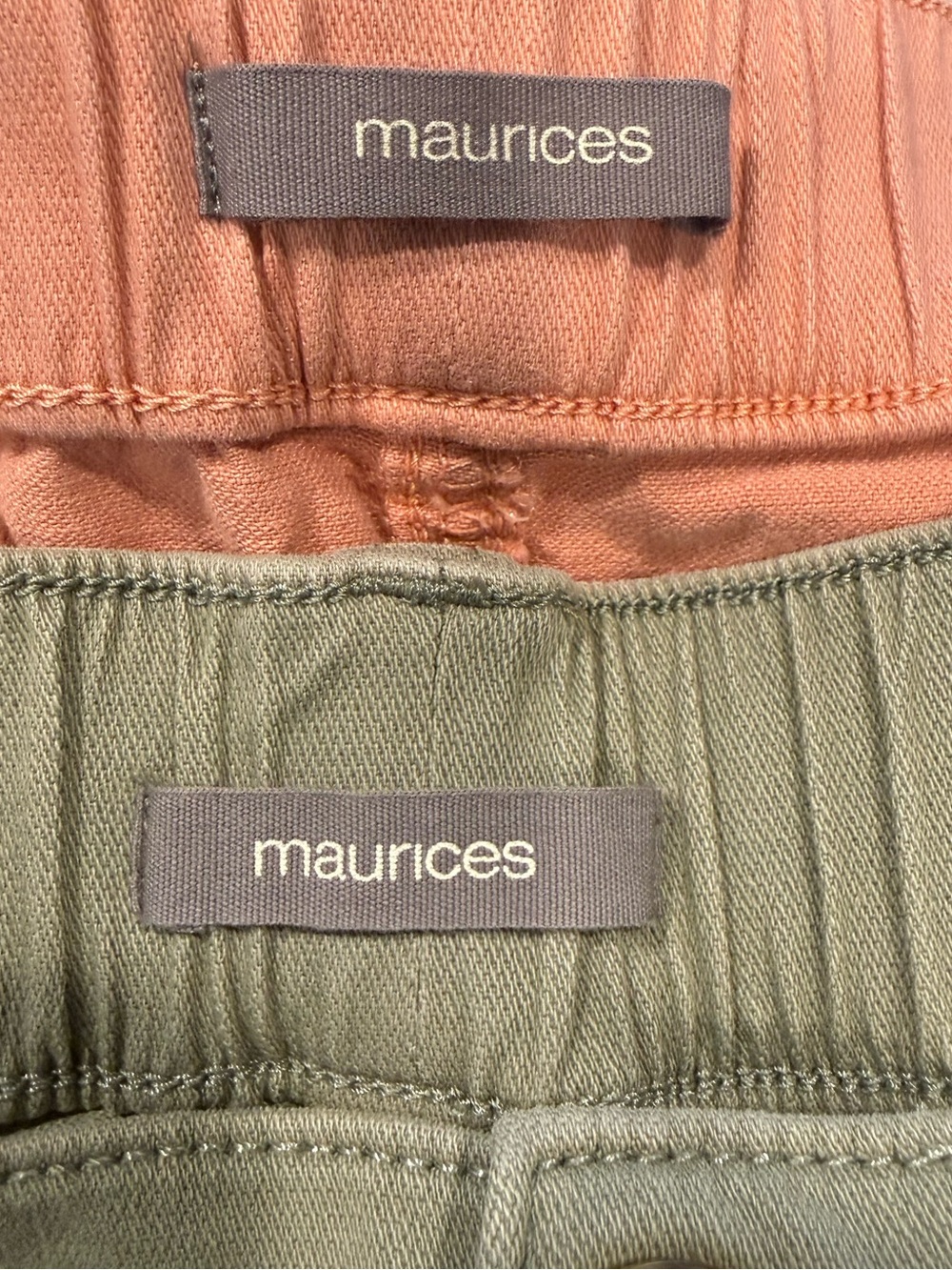Maurice’s Women's  Pleated Cotton Blend Shorts bundle size 18 - Picture 6 of 8